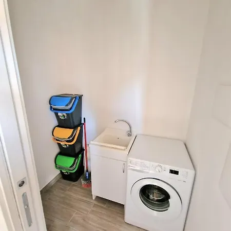 Emy House Apartment